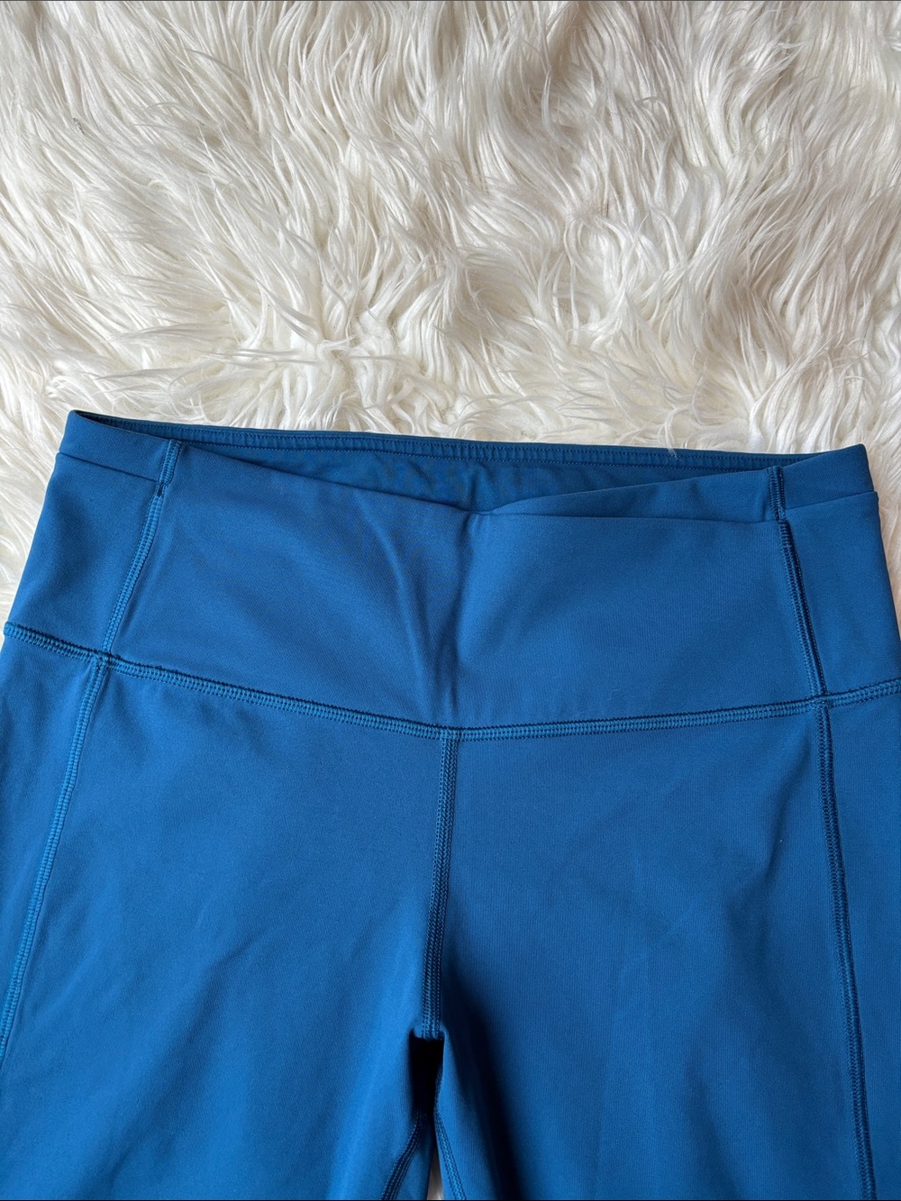 Lululemon capris - Picture 3 of 7